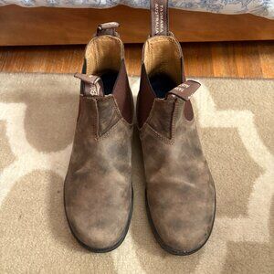 Blundstone #585 / Size US 7 AU 4